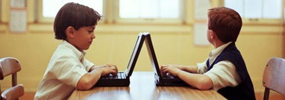 Як сформувати правильну поставу у дитини? Світ Здоров'я