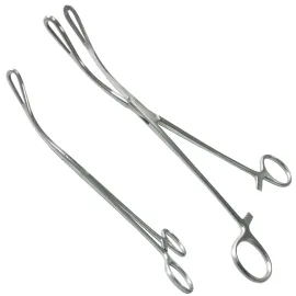 Щипцы для удержания губы изогнуты Rampley. Длина 25 см, рабочая часть 33 х 12 мм.