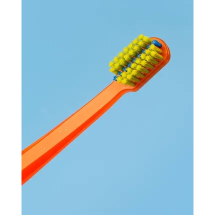 Ортодонтическая зубная щетка Curaprox CS 5460 Ultra Soft ORTHO с углублением, d 0,10 мм, изображение 3