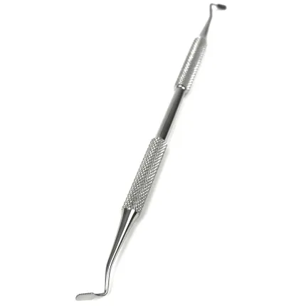 Очисник зубний. Довжина 170 мм, ширина 1 мм.