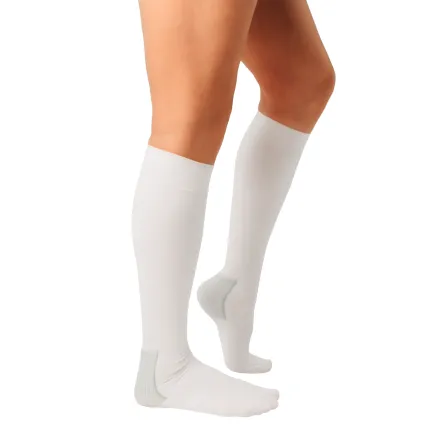 Гольфи Vitamed 6211 середньої компресії, з нижнім оглядовим отвором, антиемболічні, Розмір: 3, Колір компресійного виробу: Білий, Довжина: Короткі