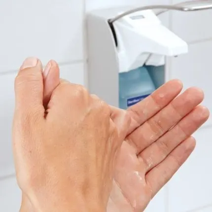 Засіб для дезінфекції шкіри рук Sterillium classic pure (Стерилліум класик пур) 1л, зображення 3